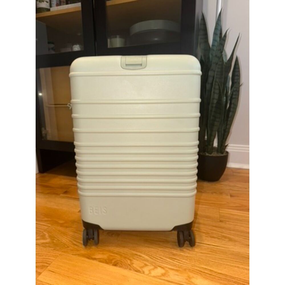 RARE LIMITED EDITION BEIS Carry-On in Matcha | Hard-to-Find Color
